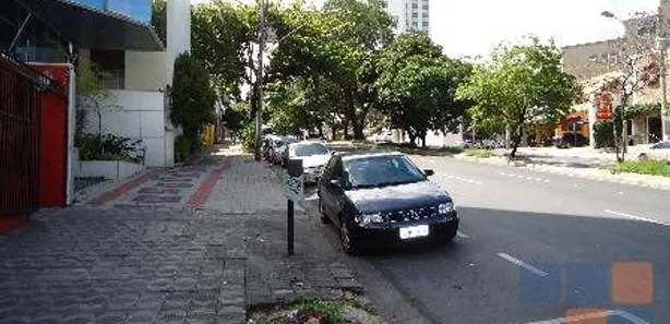 Ponto Comercial para alugar, 45m² no Cidade Jardim, Belo Horizonte