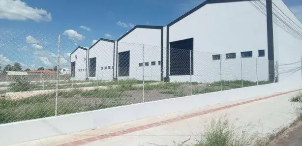 Ponto Comercial para alugar, 550m² no Jardim Santos Dumont, Paranavaí