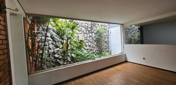 Casa com 1 Quarto para alugar, 758m² no Santo Antônio, Belo Horizonte