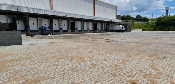 Galpão/Depósito/Armazém para alugar, 2500m² no , Simões Filho