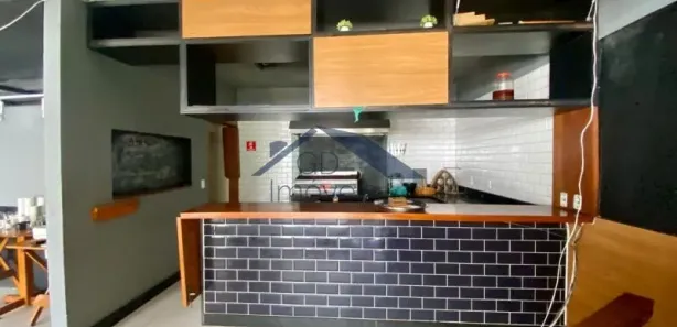 Ponto Comercial para venda ou aluguel, 50m² no Quarteirão Brasileiro, Petrópolis