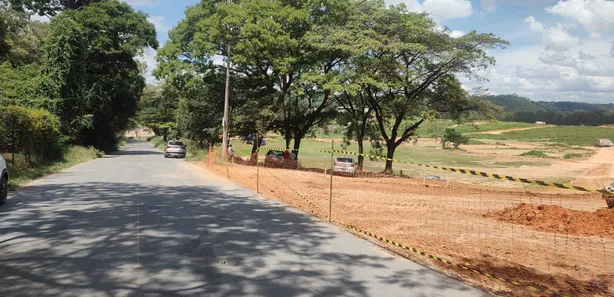 Lote/Terreno à venda, 360m² no Centro, São José da Lapa