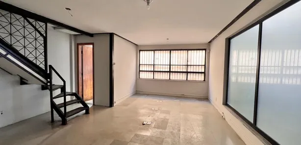 Prédio Comercial com 23 Quartos para alugar, 630m² no Pituba, Salvador