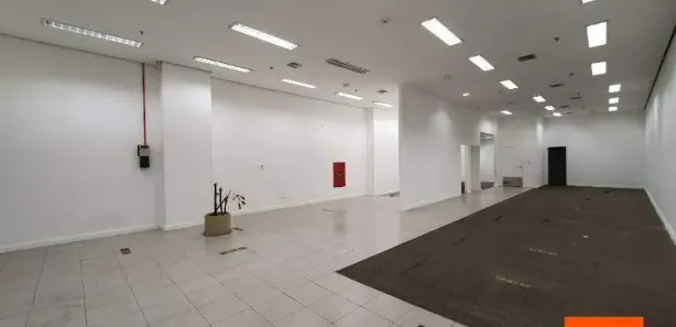 Ponto Comercial para alugar, 325m² no Santa Efigênia, Belo Horizonte