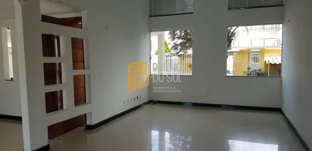 Casa de Condomínio com 4 Quartos à venda, 280m² no , Porto Seguro