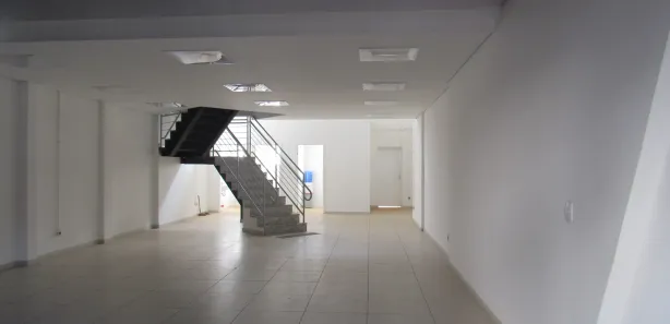 Prédio Comercial para venda ou aluguel, 1340m² no Cruzeiro, Belo Horizonte