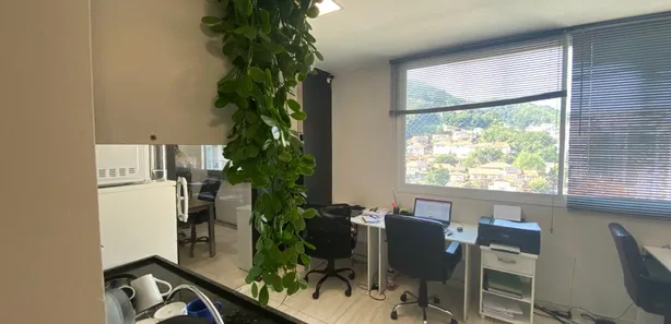 Sala Comercial à venda, 27m² no Santa Rosa, Niterói