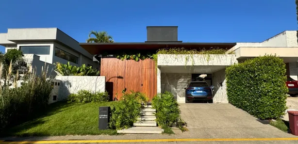 Casa com 5 Quartos para alugar, 280m² no Jardins Valência, Goiânia