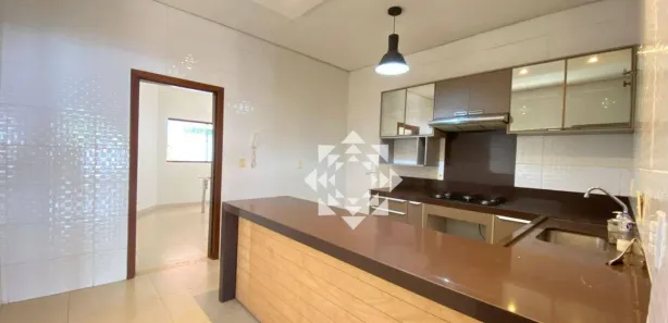 Casa de Condomínio com 3 Quartos para alugar, 180m² no Plano Diretor Sul, Palmas