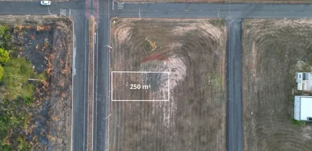 Lote/Terreno à venda, 250m² no Jardim dos Ipês III, Araguaína