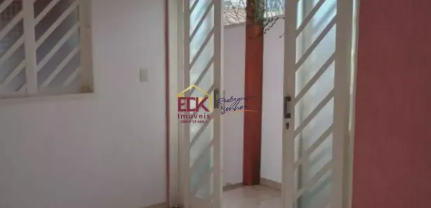 Casa com 3 Quartos para alugar, 186m² no Parque São Luís, Taubaté