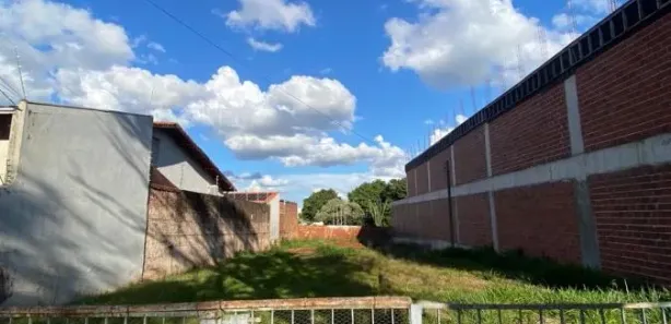 Lote/Terreno para alugar, 540m² no Centro, Campo Mourão