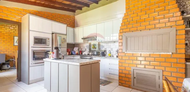 Sobrado com 4 Quartos à venda, 250m² no Bom Princípio, Gravataí