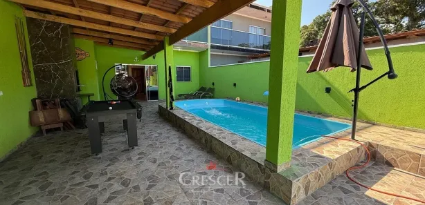 Sobrado com 5 Quartos à venda, 325m² no Saint Etiene, Matinhos