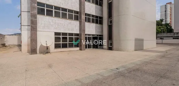 Sala Comercial para alugar, 544m² no Santa Efigênia, Belo Horizonte