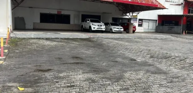 Galpão/Depósito/Armazém para alugar, 700m² no Fazenda Grande do Retiro, Salvador