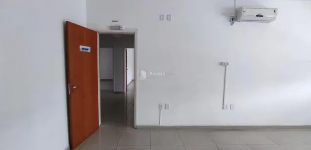 Sala Comercial para alugar, 200m² no Jardim das Nações, Taubaté