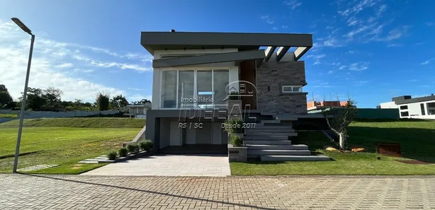 Sobrado com 3 Quartos à venda, 260m² no Sanga Funda, Nova Santa Rita