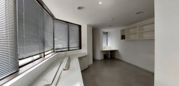 Sala Comercial à venda, 33m² no Pituba, Salvador