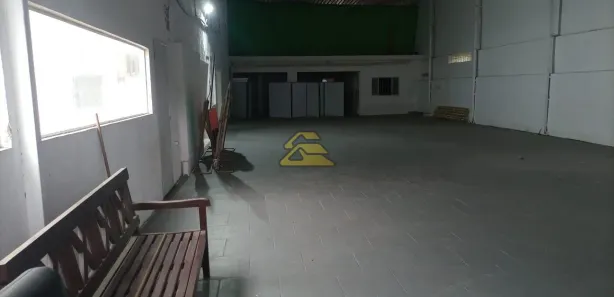 Galpão/Depósito/Armazém para venda ou aluguel, 600m² no Barra da Tijuca, Rio de Janeiro