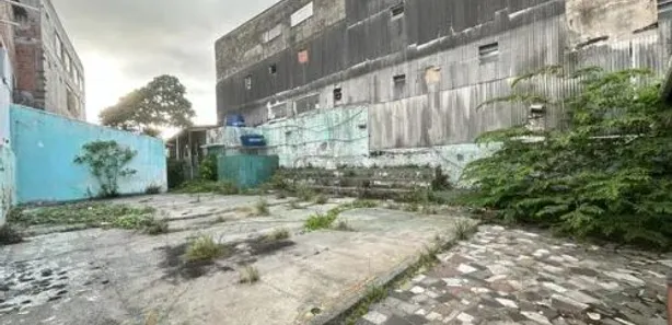 Galpão/Depósito/Armazém para alugar, 700m² no Águas Claras, Salvador