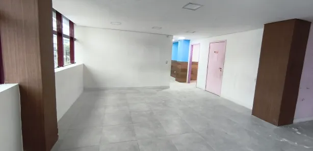 Ponto Comercial para alugar, 182m² no Vila Valqueire, Rio de Janeiro