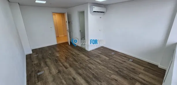Sala Comercial para alugar, 23m² no Barra Olímpica, Rio de Janeiro