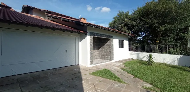 com 3 Quartos para venda ou aluguel, 230m² no Igara, Canoas