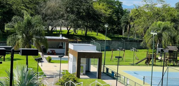 Casa de Condomínio com 4 Quartos à venda, 174m² no Condomínio Bellavittá, Caçapava