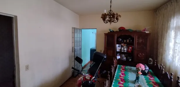 Casa com 3 Quartos à venda, 307m² no Jardim Montanhês, Belo Horizonte