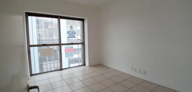 Sala Comercial à venda, 84m² no Centro, Caxias do Sul