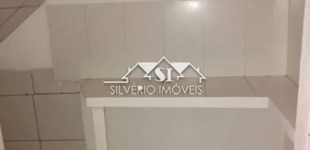 Ponto Comercial para alugar, 95m² no Quarteirão Brasileiro, Petrópolis