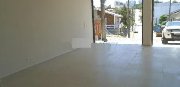 Ponto Comercial para alugar, 75m² no Floresta, Caxias do Sul
