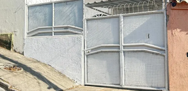 Casa com 2 Quartos para alugar, 85m² no Heliópolis, Belo Horizonte