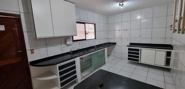 Casa com 3 Quartos para alugar, 109m² no Neópolis, Natal