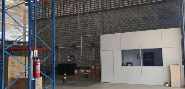 Galpão/Depósito/Armazém para alugar, 2800m² no Buraquinho, Lauro de Freitas