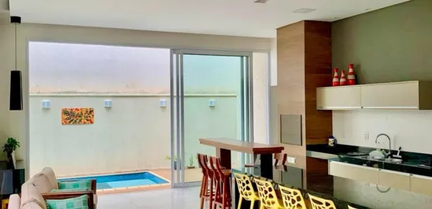 Casa de Condomínio com 3 Quartos à venda, 227m² no Jardins Valência, Goiânia