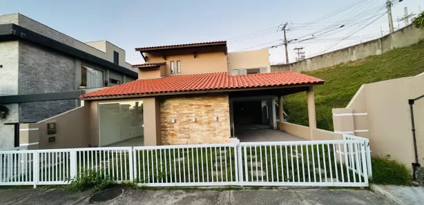 Casa de Condomínio com 4 Quartos à venda, 200m² no Centro, Lauro de Freitas