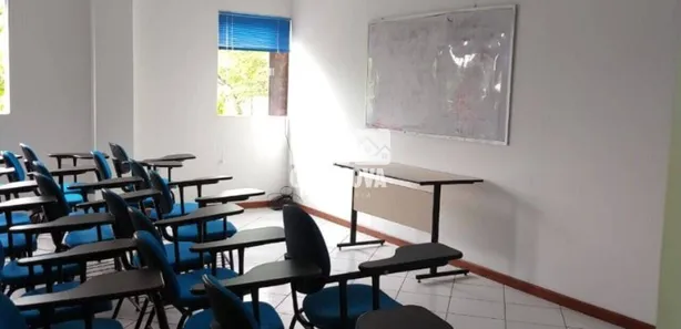 Apartamento com 1 Quarto para alugar, 28m² no Centro, Camaçari
