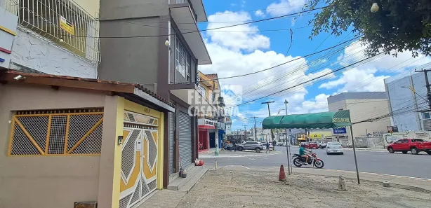 Casa com 5 Quartos para alugar, 100m² no Centro, Camaçari