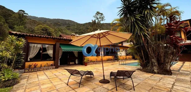 Casa com 4 Quartos para alugar, 280m² no Morin, Petrópolis