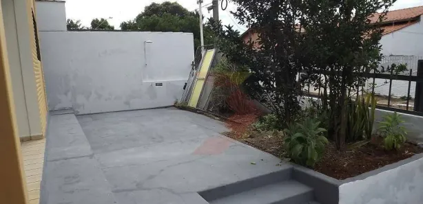 Casa com 4 Quartos para alugar, 200m² no Parque das Laranjeiras, Goiânia