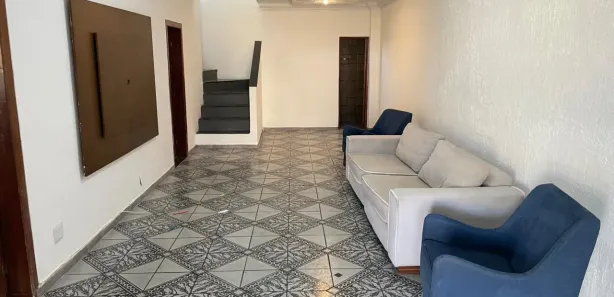 Casa de Condomínio com 3 Quartos para alugar, 100m² no São Jorge, Manaus