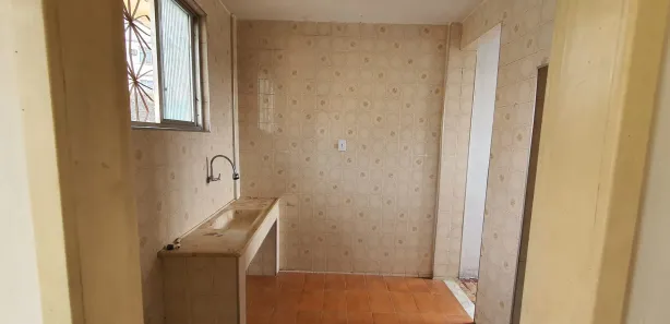 Kitnet com 1 Quarto para alugar, 24m² no Rocha Miranda, Rio de Janeiro