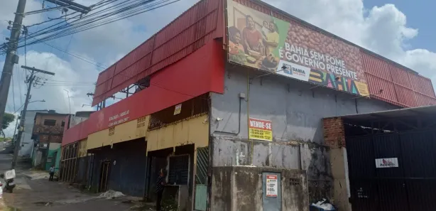 Prédio Comercial para venda ou aluguel, 900m² no Águas Claras, Salvador