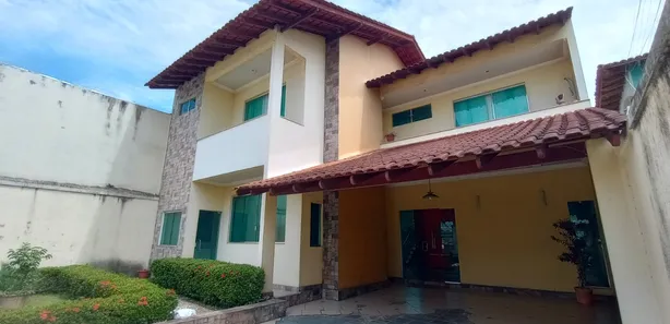 Casa com 4 Quartos à venda, 360m² no Compensa, Manaus