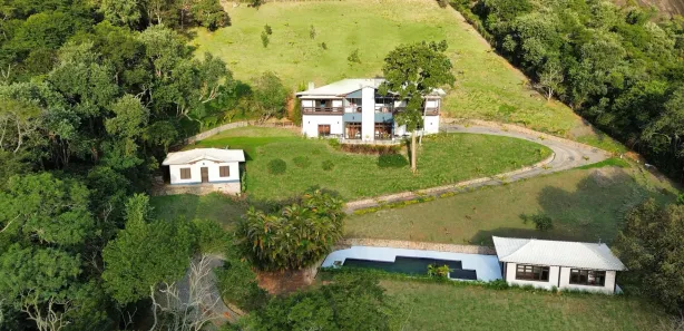 Casa de Condomínio com 8 Quartos para alugar, 8000m² no Samambaia, Petrópolis