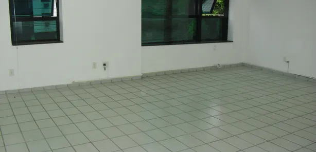 Sala Comercial para venda ou aluguel, 47m² no Macuco, Santos