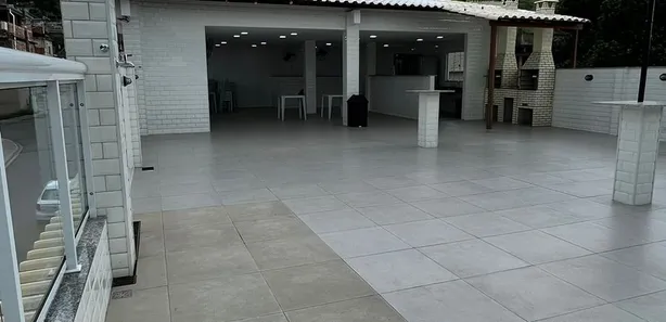 Galpão/Depósito/Armazém para alugar, 200m² no Joana D'Arc, Nova Iguaçu