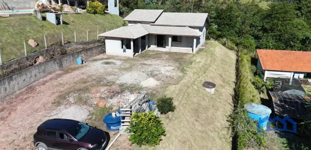 Fazenda/Sítio com 3 Quartos à venda, 1000m² no , Mairinque